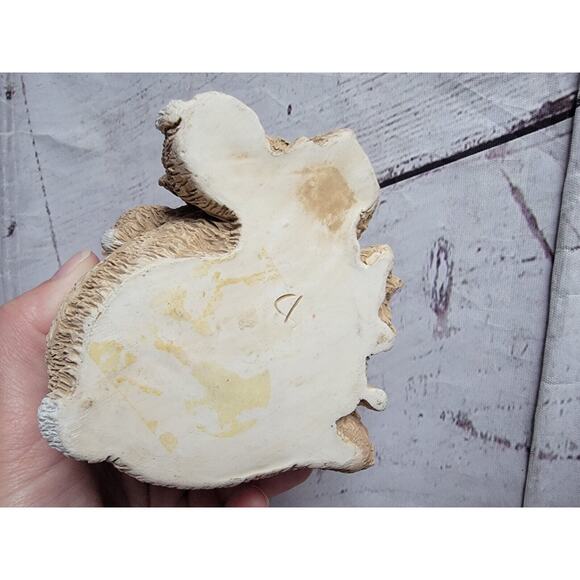 STONE CRITTERS Storyteller Bunny Rabbit with Babies Figurine Easter Spring Décor - Picture 9 of 10